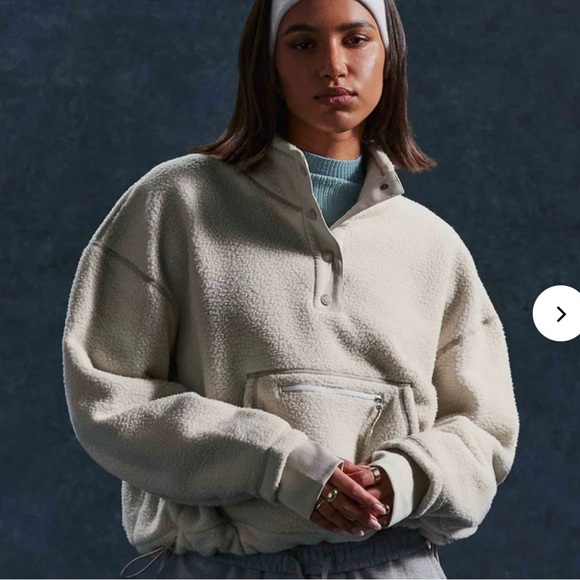 Gymshark Sweaters - Gymshark Pause Borg Pullover